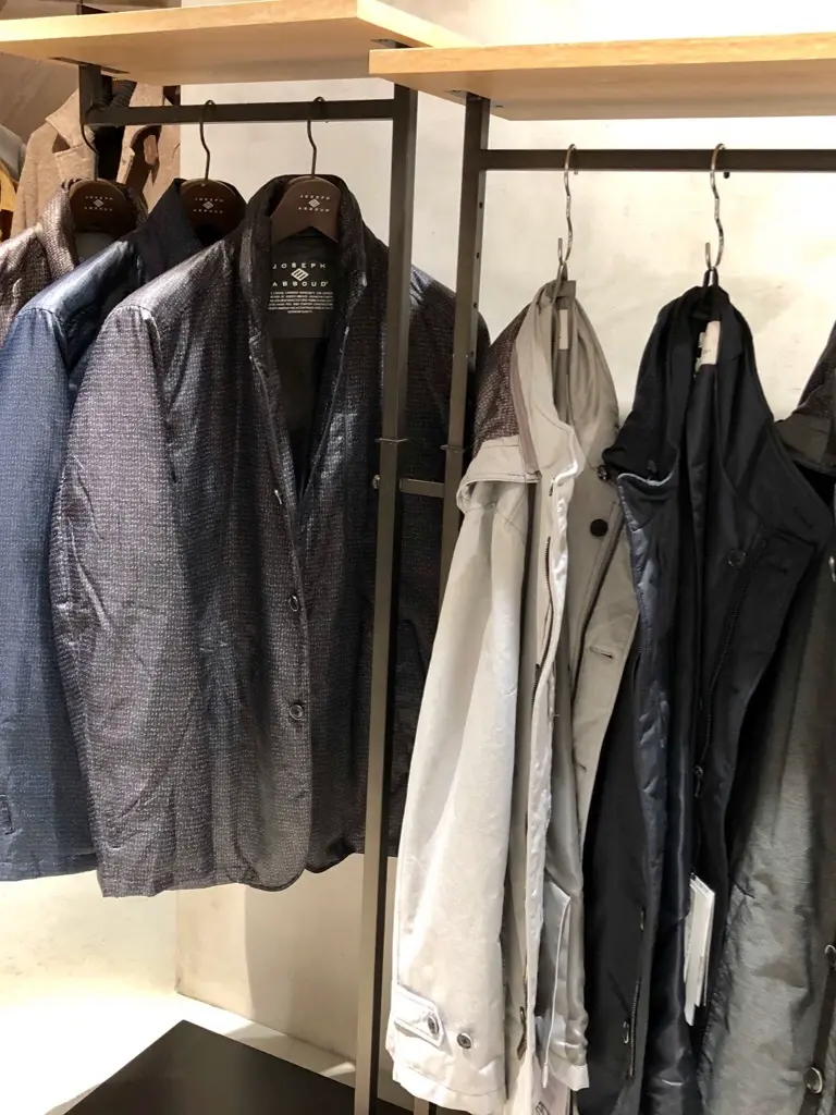 JOSEPH ABBOUD 小田 コーディネート画像