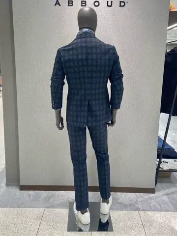 JOSEPH ABBOUD たかい　かおり コーディネート画像