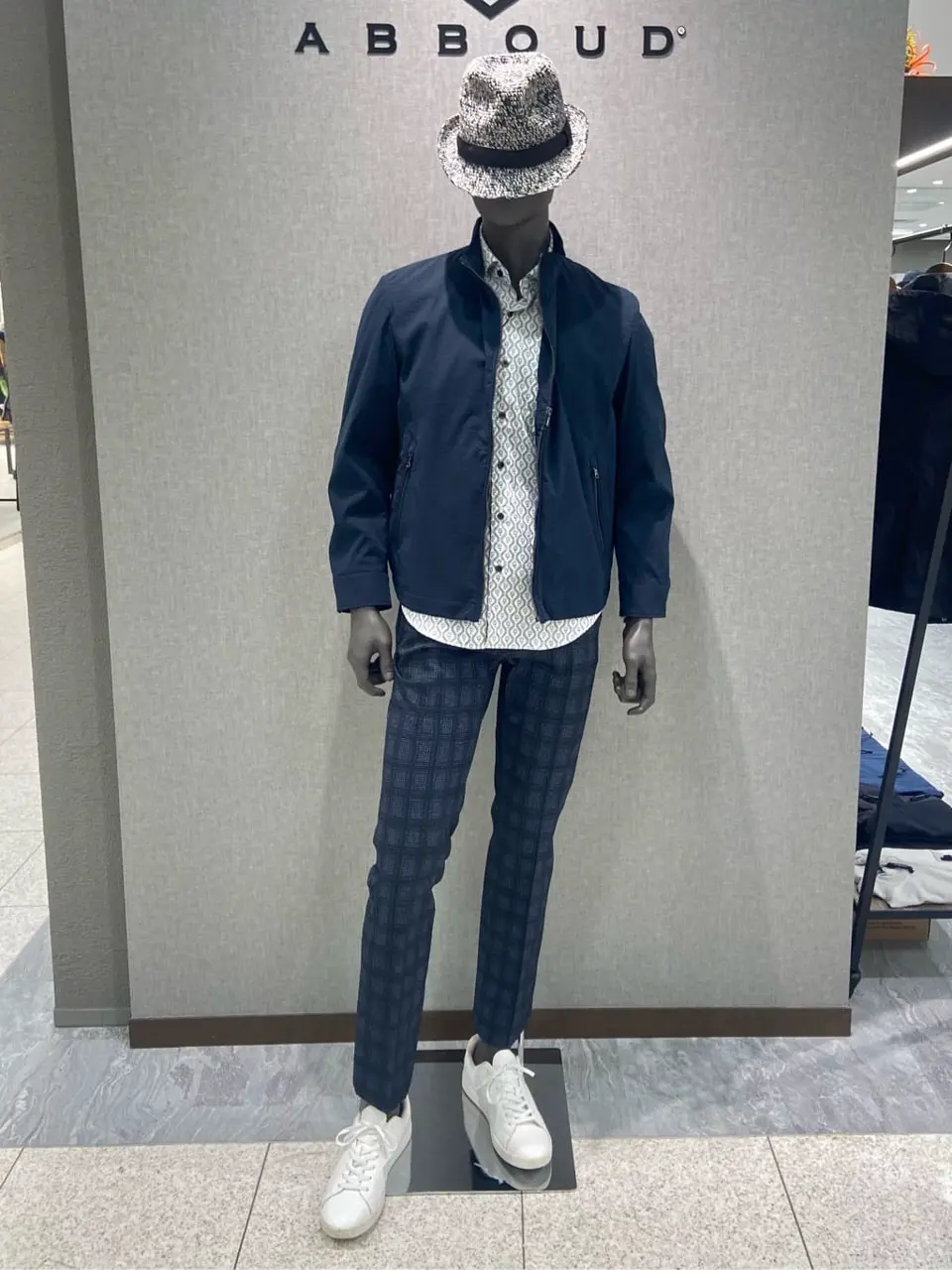 JOSEPH ABBOUD たかい　かおり コーディネート画像