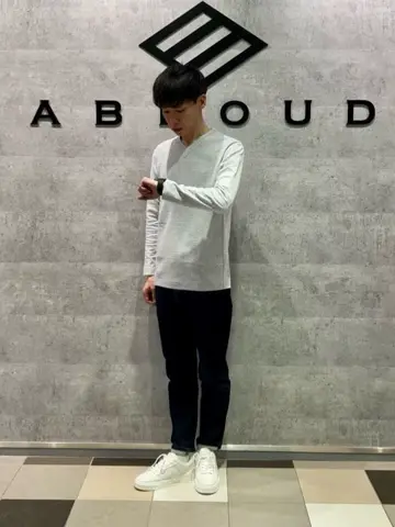 JOSEPH ABBOUD 足立 コーディネート画像