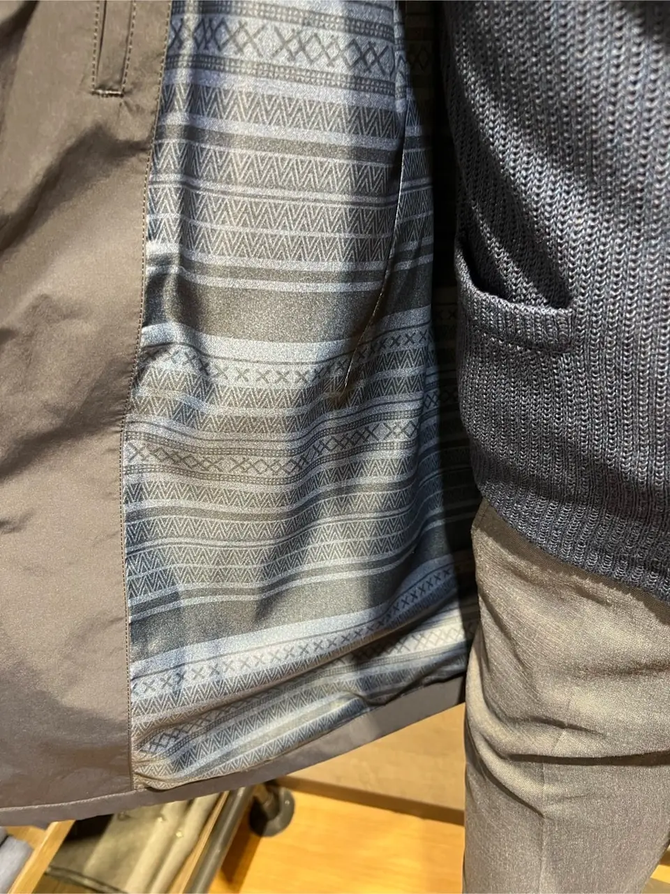 JOSEPH ABBOUD 上條 コーディネート画像