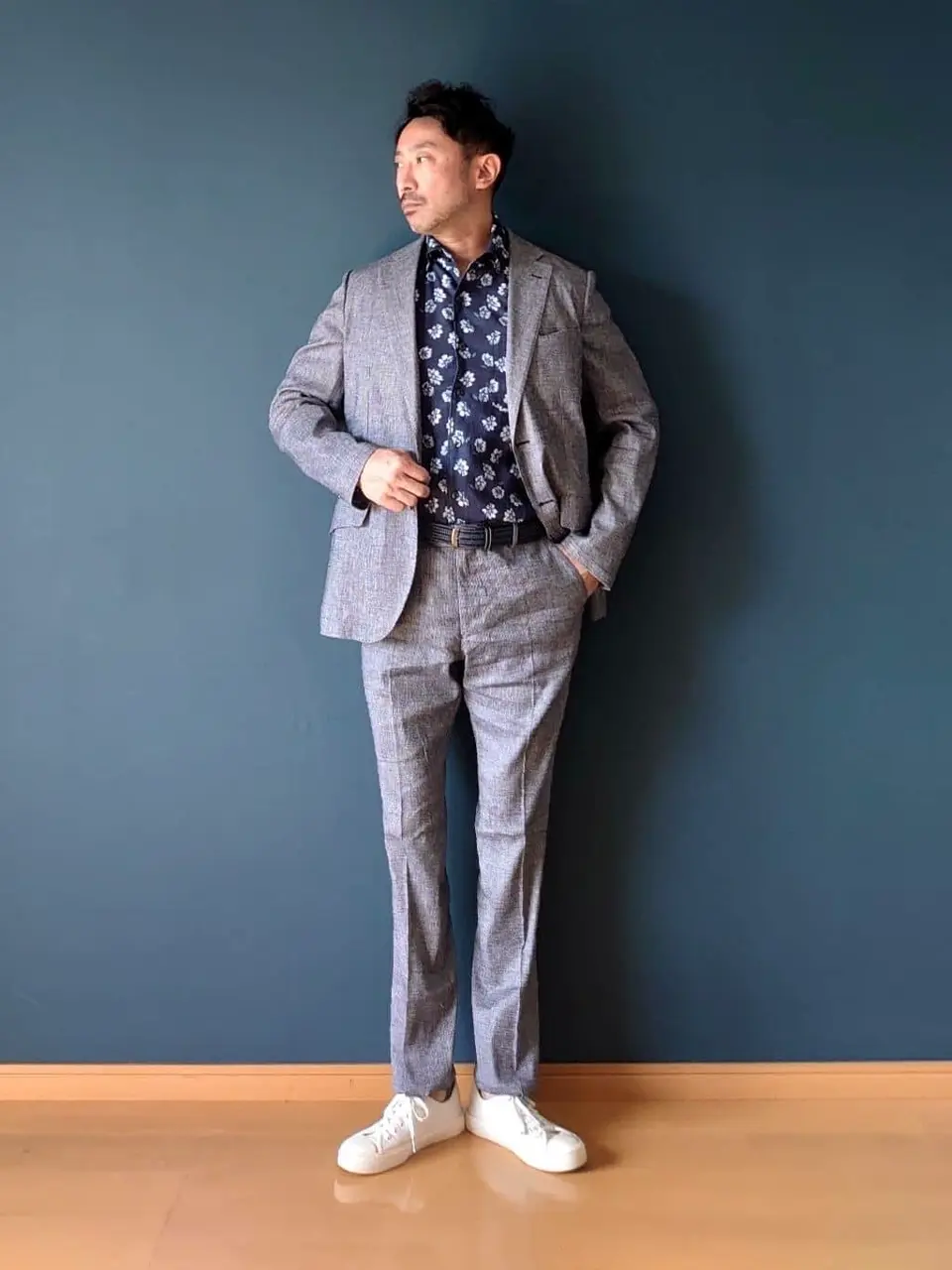 JOSEPH ABBOUD 安東 コーディネート画像