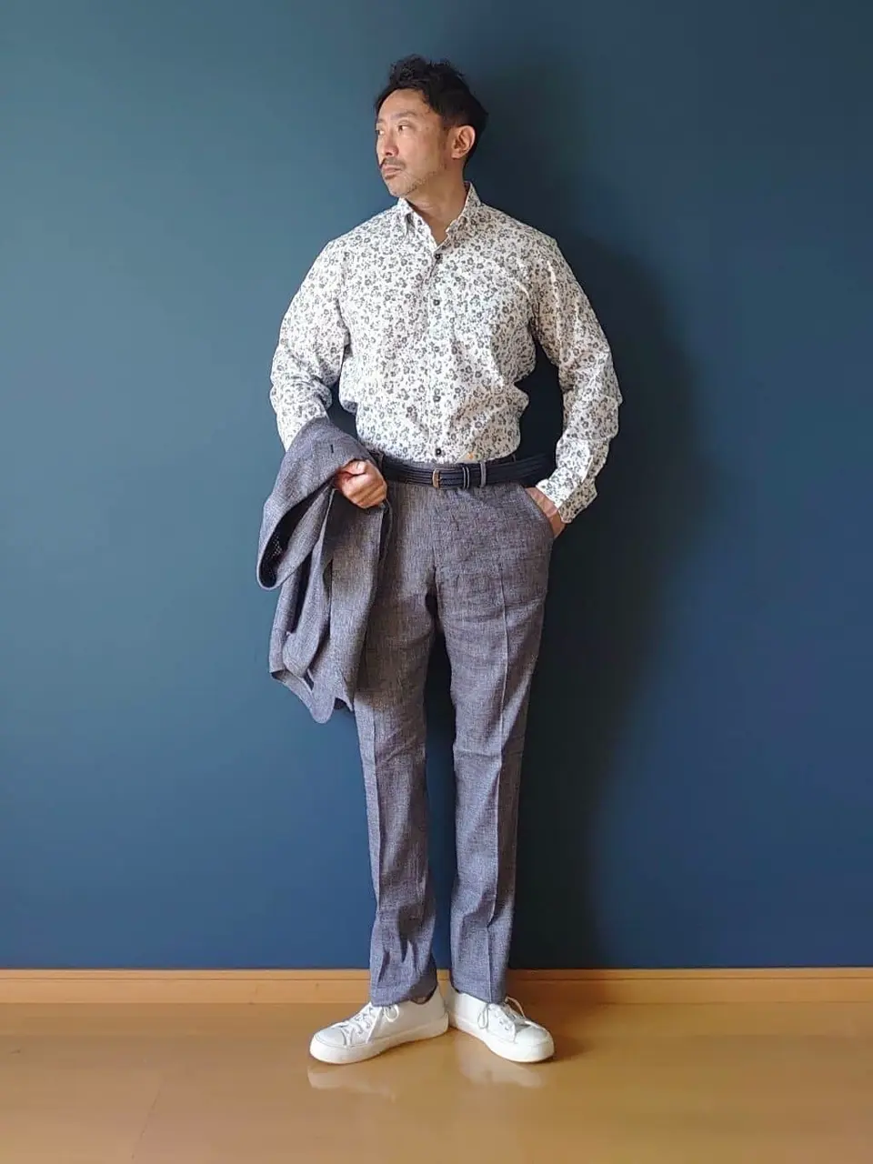 JOSEPH ABBOUD 安東 コーディネート画像