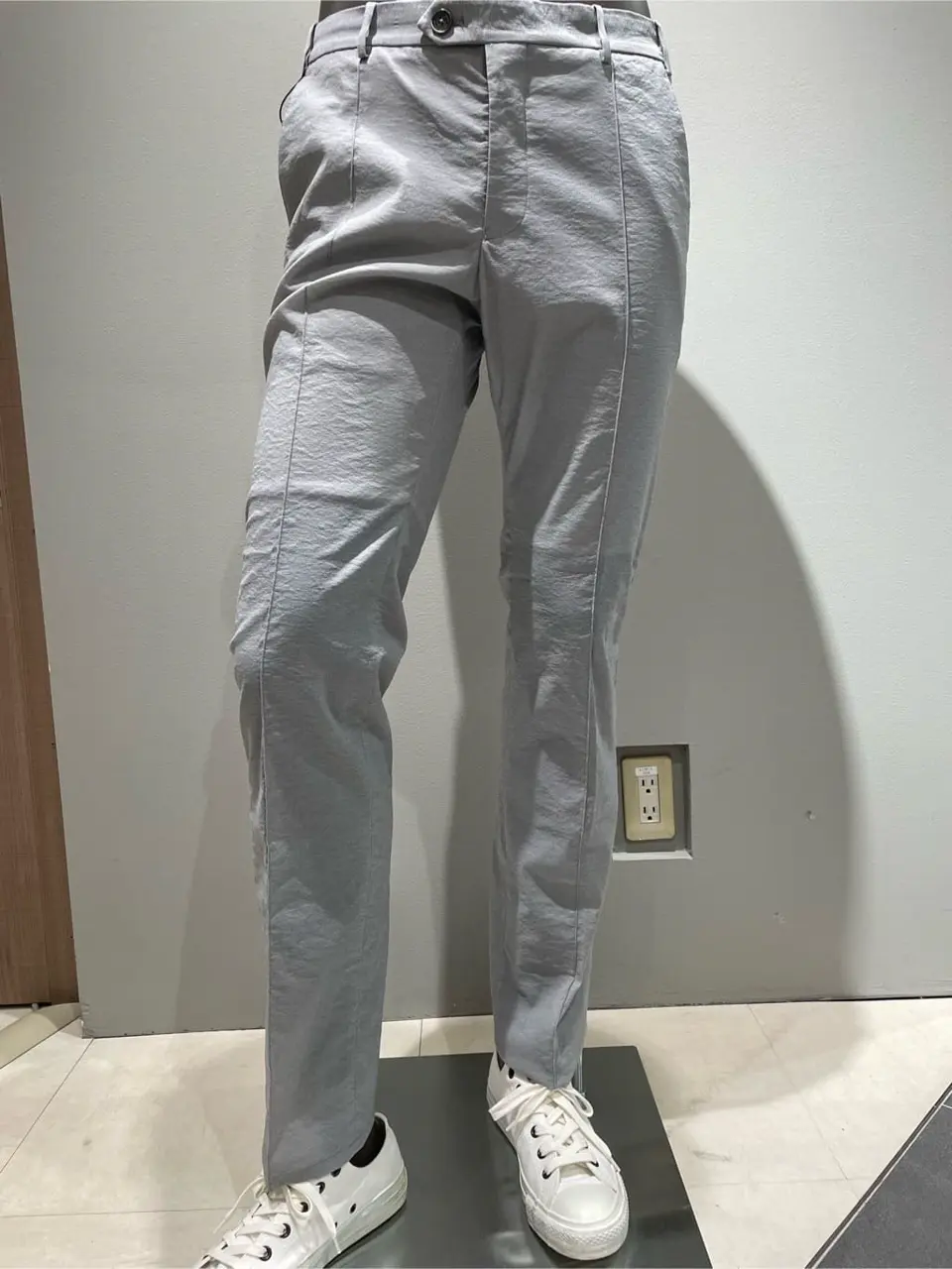 JOSEPH ABBOUD 伊津野 コーディネート画像