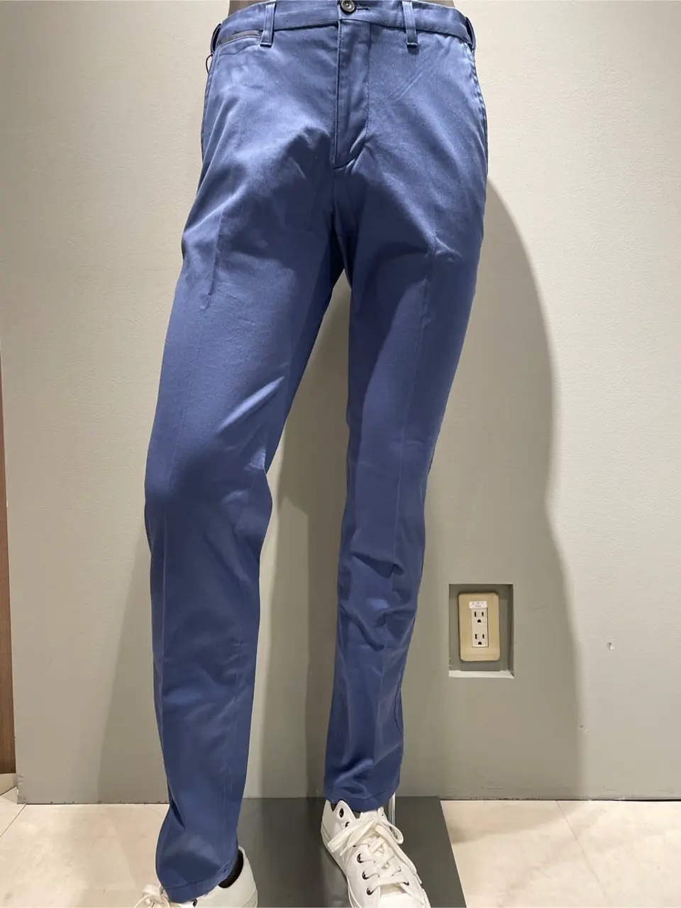 JOSEPH ABBOUD 伊津野 コーディネート画像