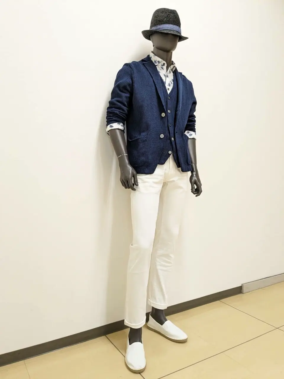 JOSEPH ABBOUD 大久 コーディネート画像