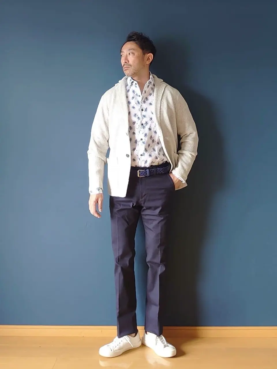 JOSEPH ABBOUD 安東 コーディネート画像