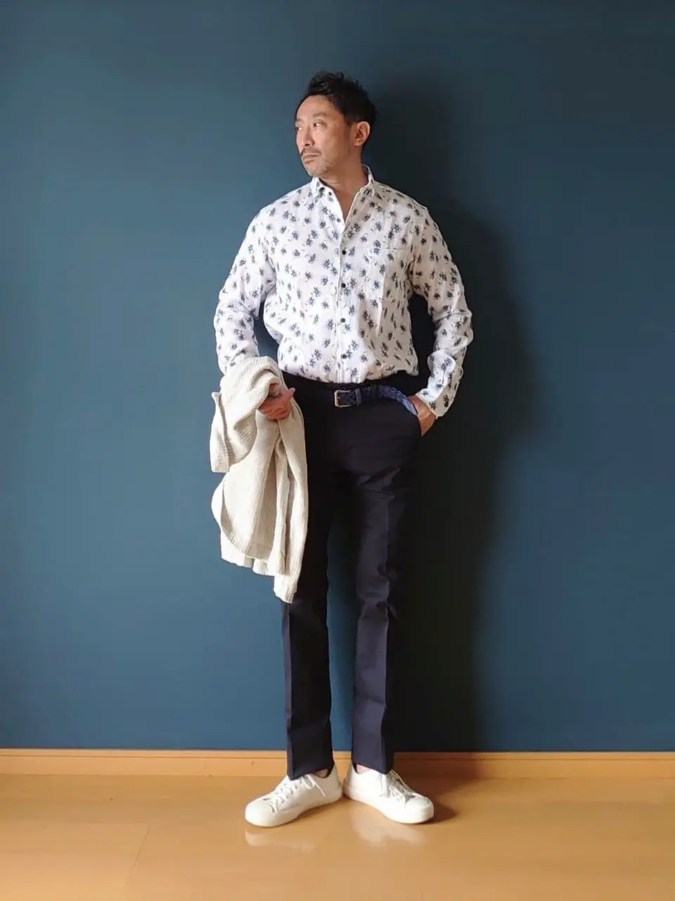 JOSEPH ABBOUD 安東 コーディネート画像