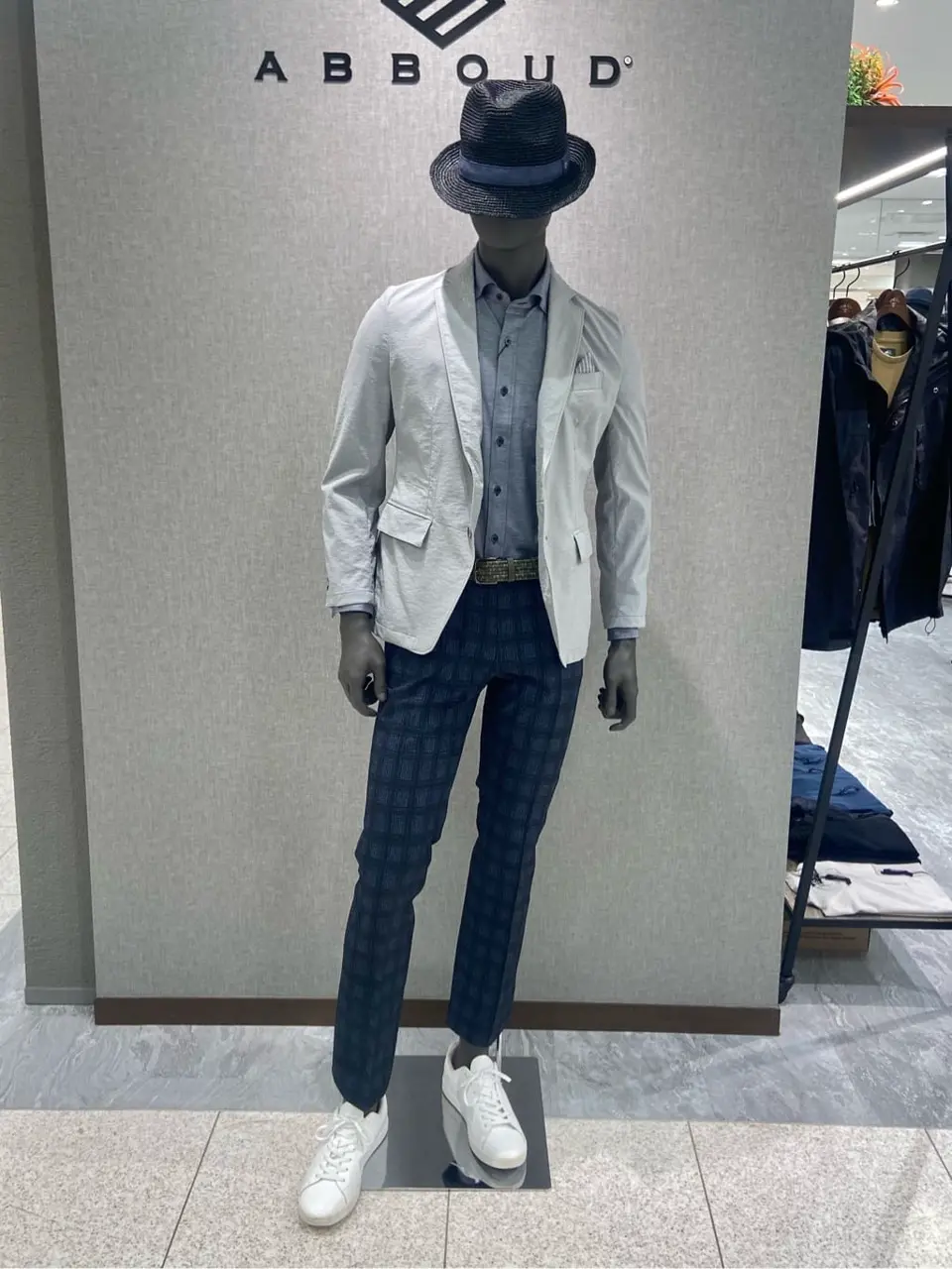 JOSEPH ABBOUD たかい　かおり コーディネート画像