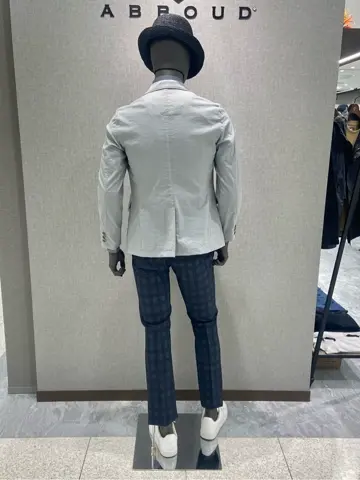 JOSEPH ABBOUD たかい　かおり コーディネート画像