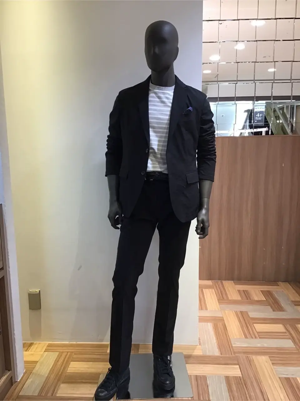 JOSEPH ABBOUD 三澄 コーディネート画像