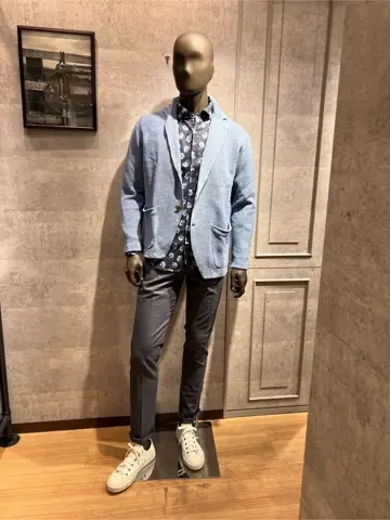 JOSEPH ABBOUD 上條 コーディネート画像