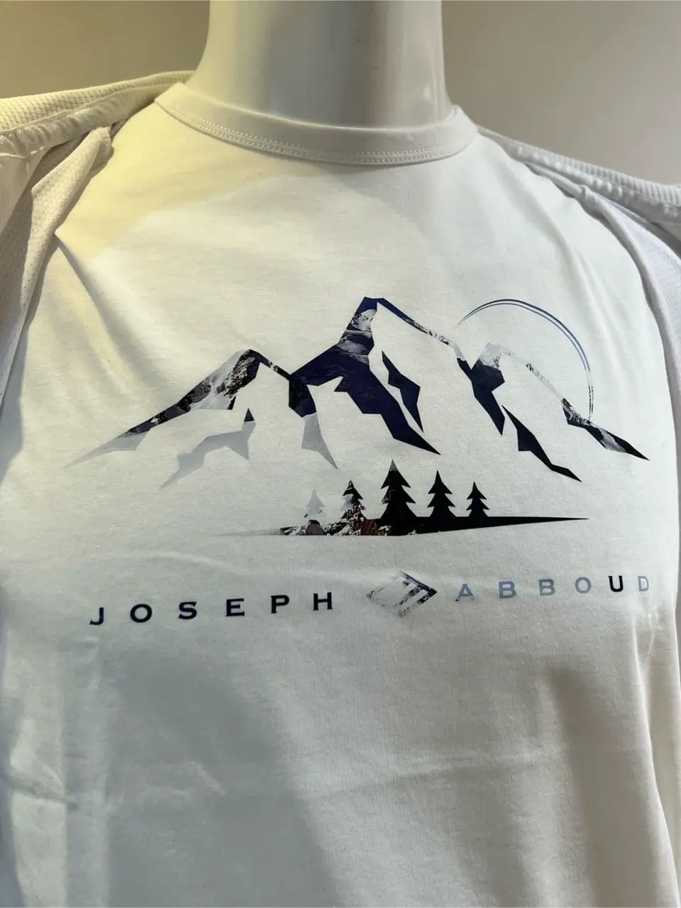JOSEPH ABBOUD 森部 コーディネート画像