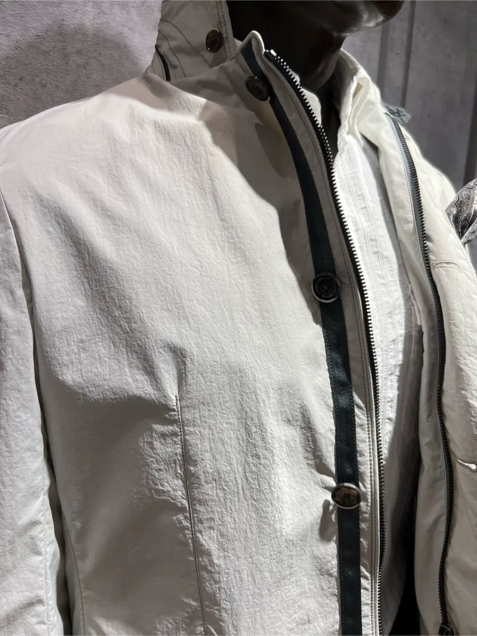 JOSEPH ABBOUD 上條 コーディネート画像