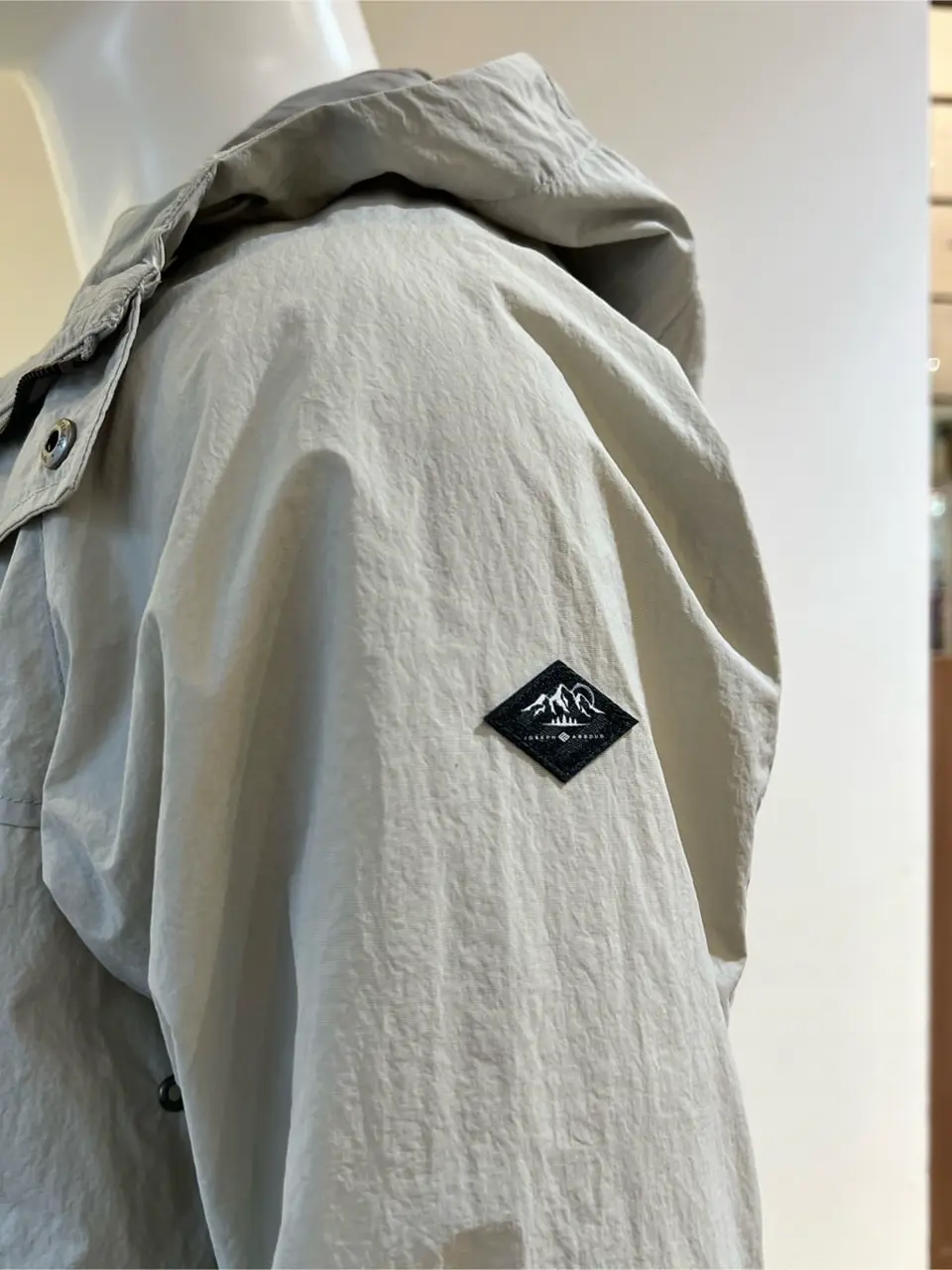 JOSEPH ABBOUD 森部 コーディネート画像