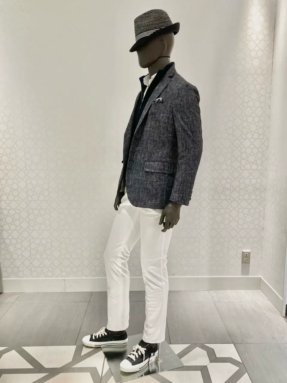 JOSEPH ABBOUD 石川 コーディネート画像