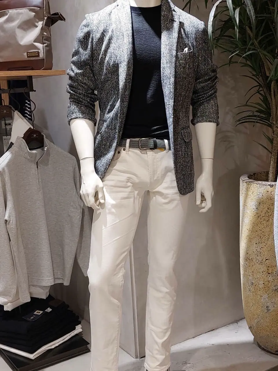 JOSEPH ABBOUD 清水 コーディネート画像