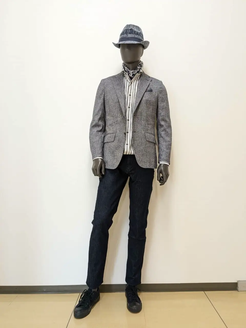 JOSEPH ABBOUD 大久 コーディネート画像