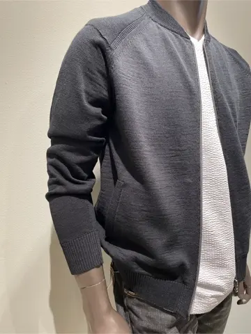 JOSEPH ABBOUD 伊津野 コーディネート画像