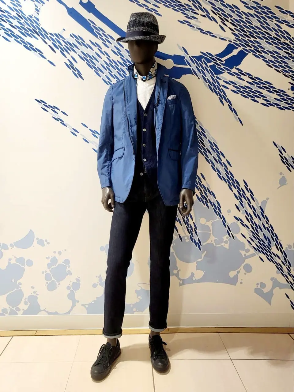 JOSEPH ABBOUD 亀井 コーディネート画像