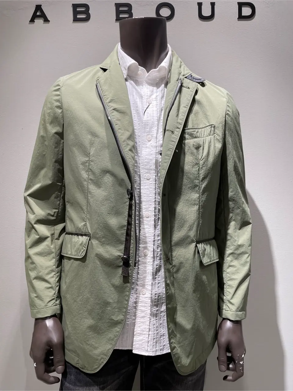 JOSEPH ABBOUD 伊津野 コーディネート画像