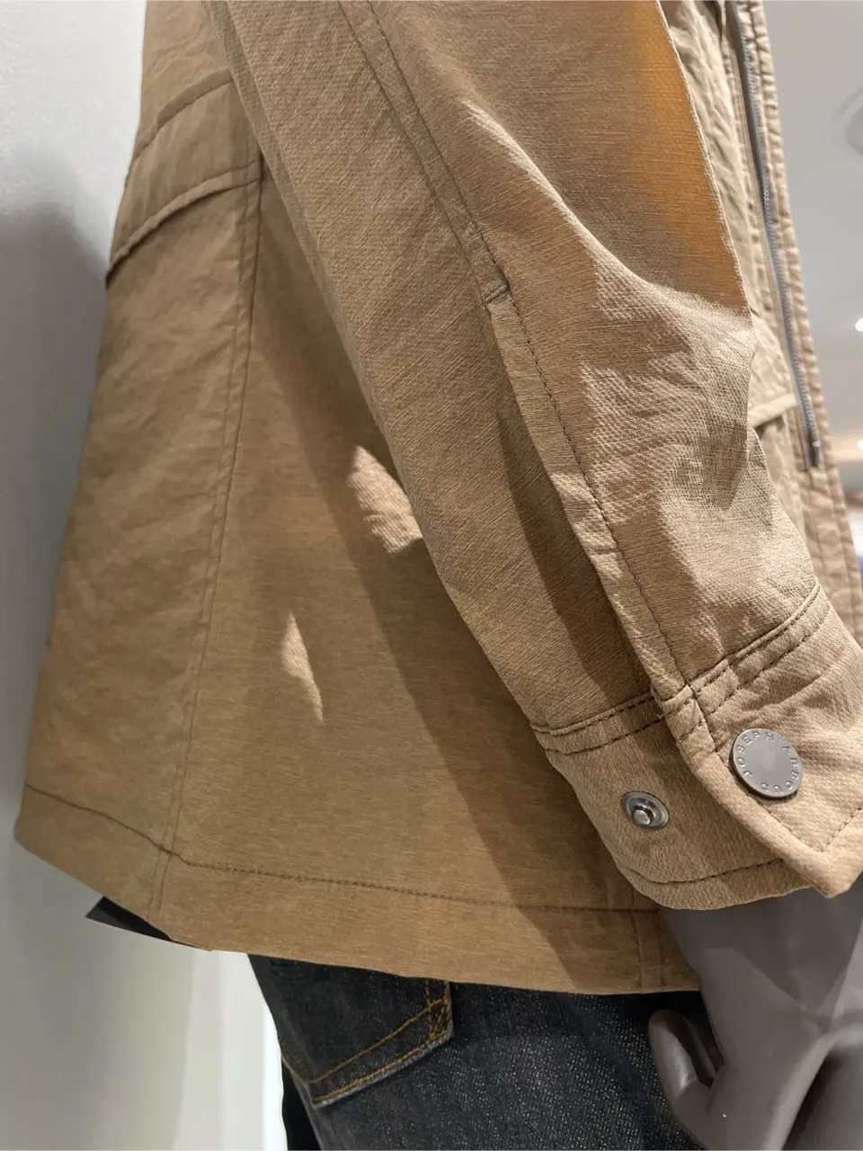 JOSEPH ABBOUD 伊津野 コーディネート画像