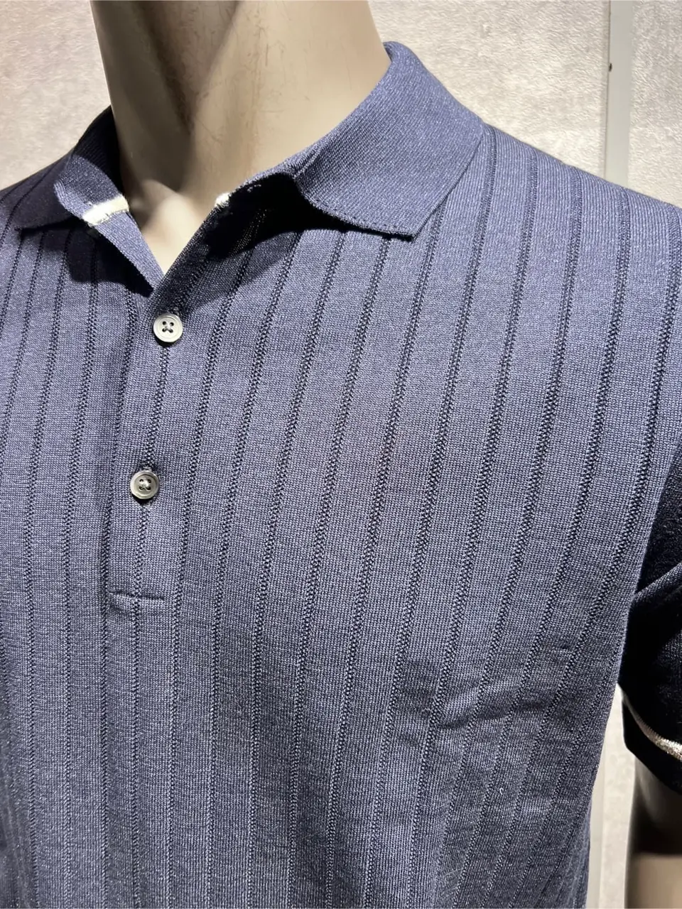 JOSEPH ABBOUD 上條 コーディネート画像