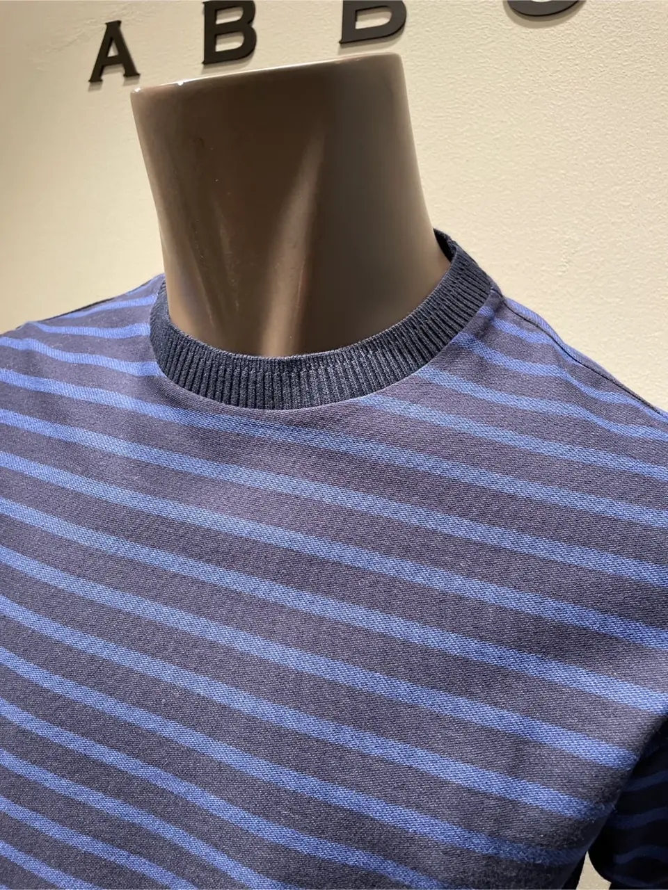 JOSEPH ABBOUD 伊津野 コーディネート画像