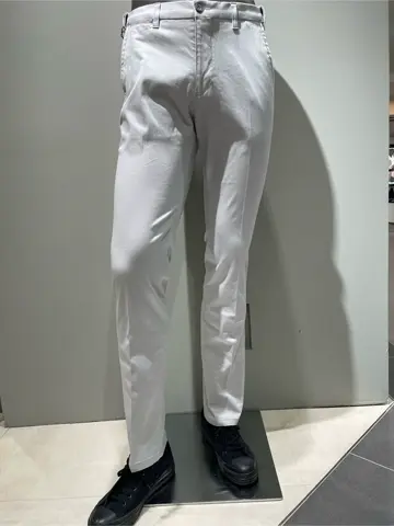 JOSEPH ABBOUD 伊津野 コーディネート画像