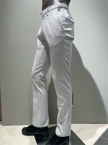 JOSEPH ABBOUD 伊津野 コーディネート画像