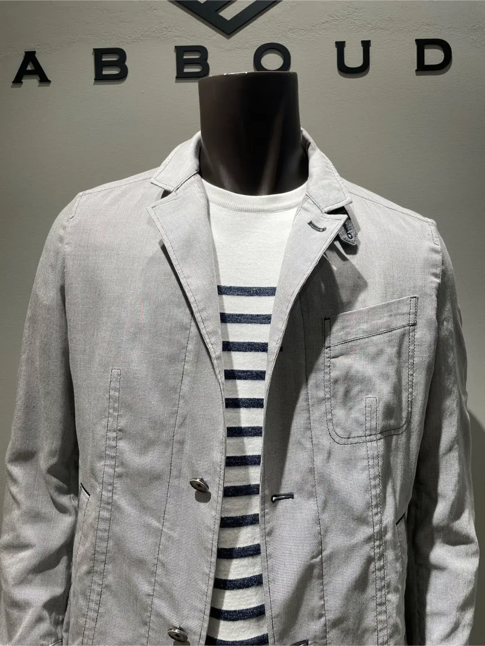 JOSEPH ABBOUD 伊津野 コーディネート画像