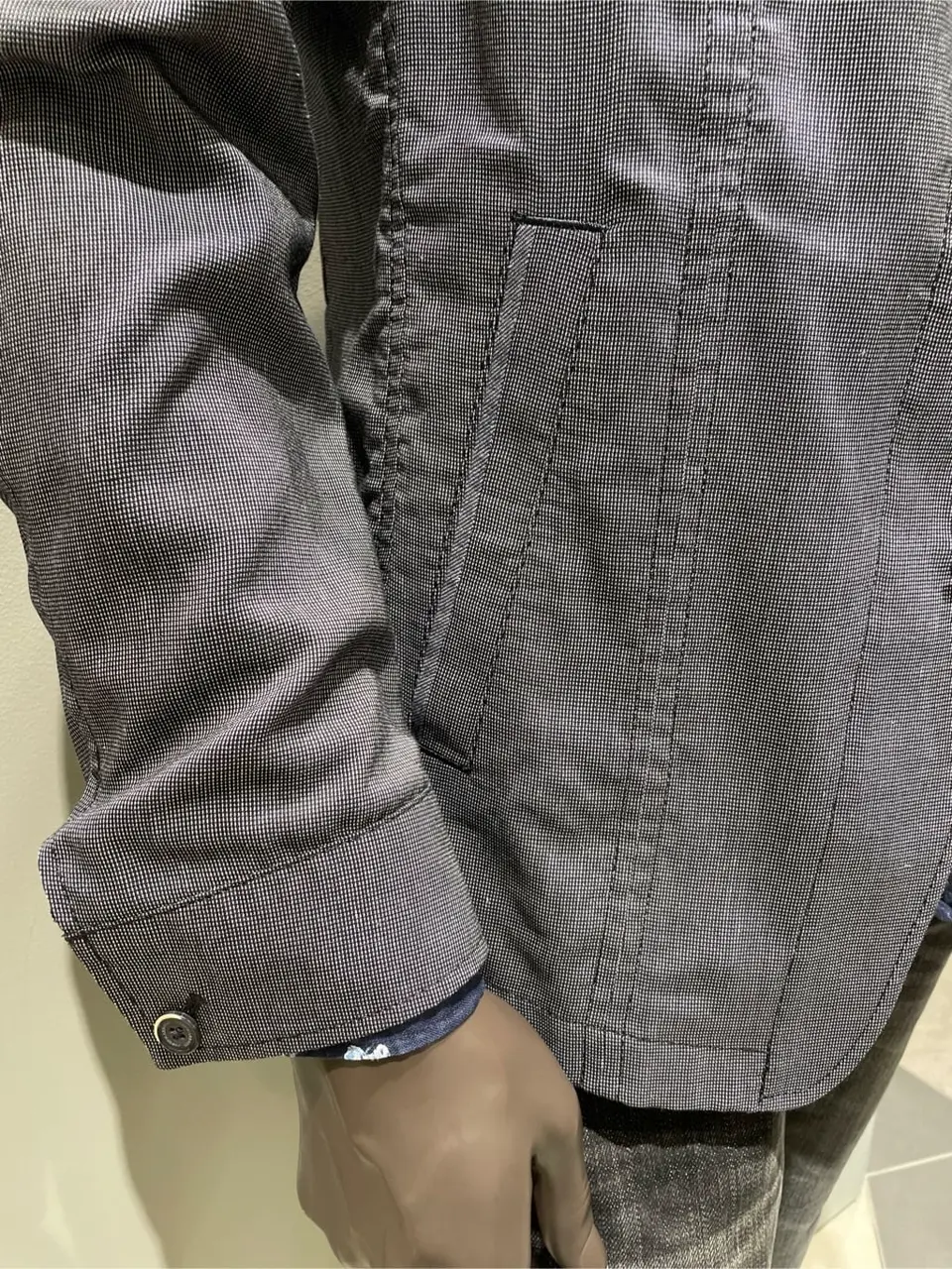 JOSEPH ABBOUD 伊津野 コーディネート画像