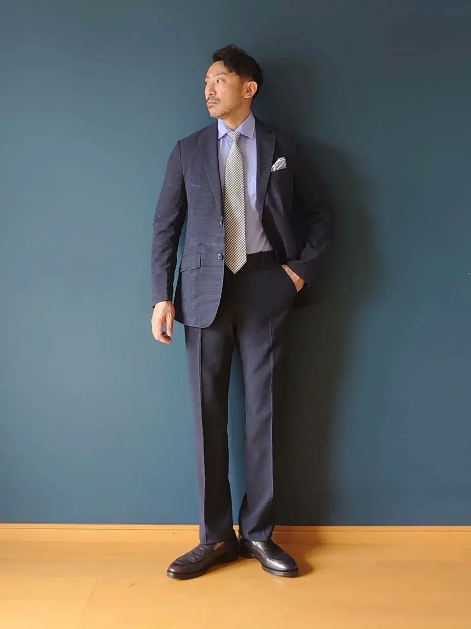 JOSEPH ABBOUD 安東 コーディネート画像