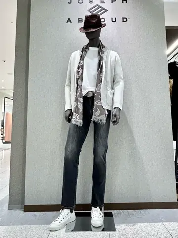 JOSEPH ABBOUD 上田 コーディネート画像