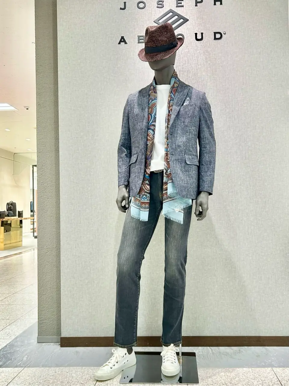 JOSEPH ABBOUD 上田 コーディネート画像