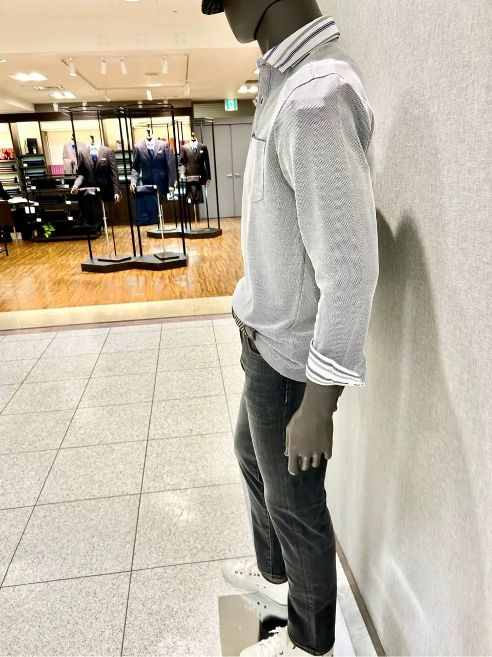 JOSEPH ABBOUD 上田 コーディネート画像