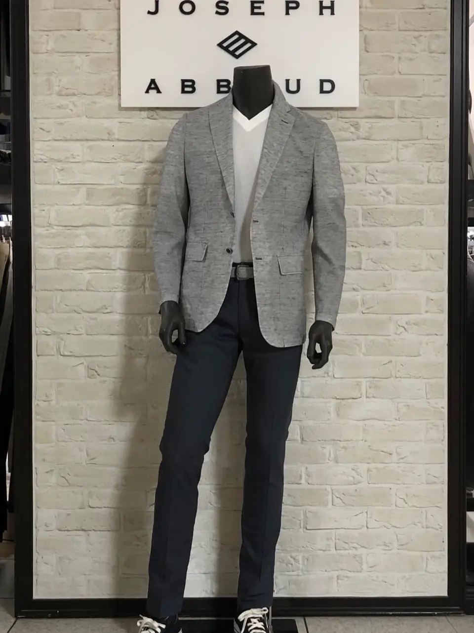 JOSEPH ABBOUD 山口 コーディネート画像
