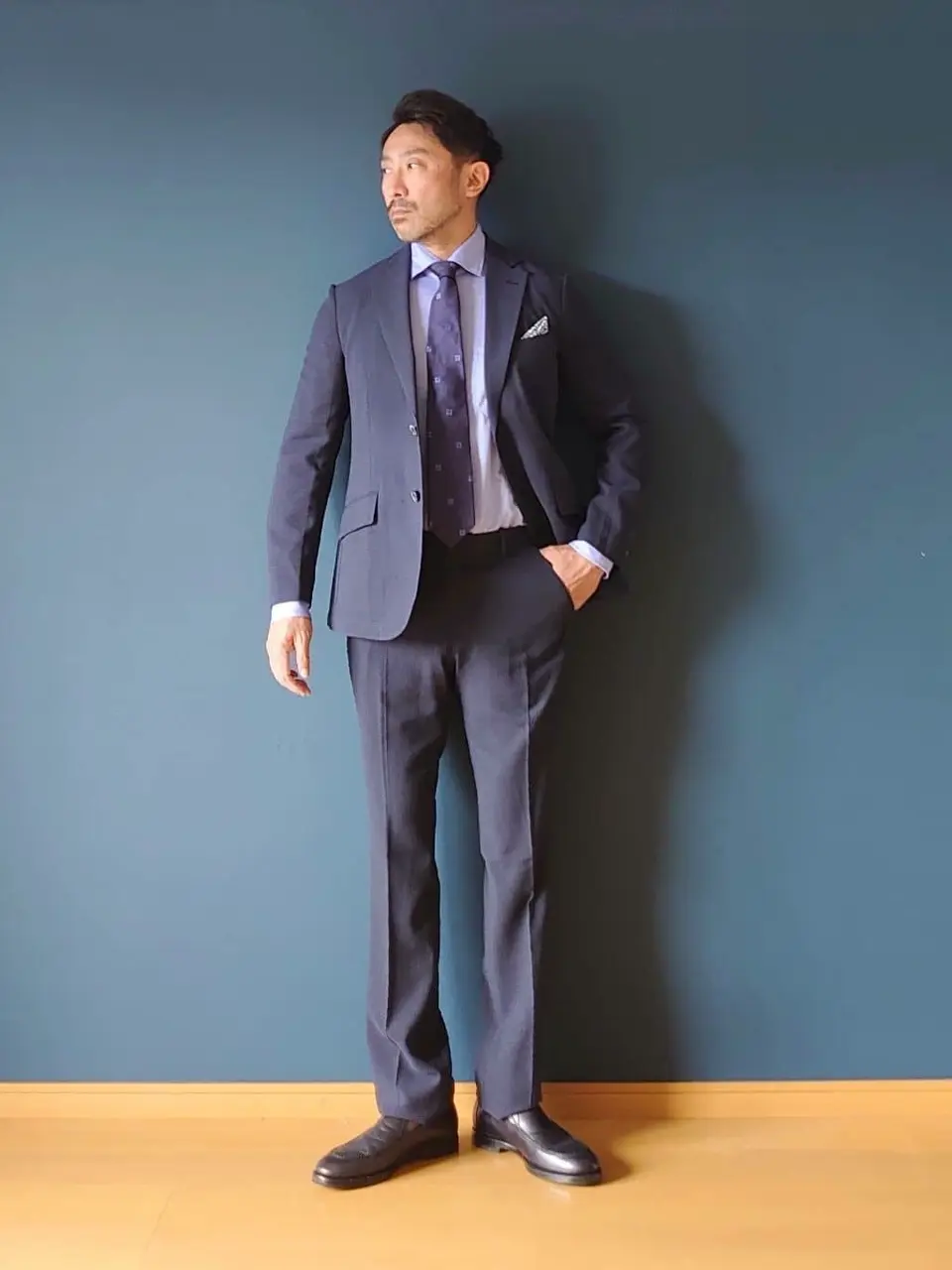 JOSEPH ABBOUD 安東 コーディネート画像