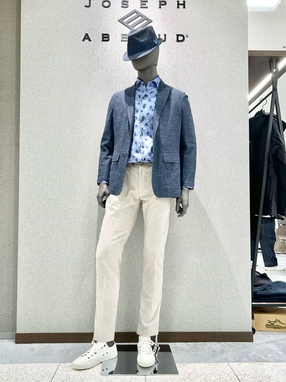 JOSEPH ABBOUD 上田 コーディネート画像