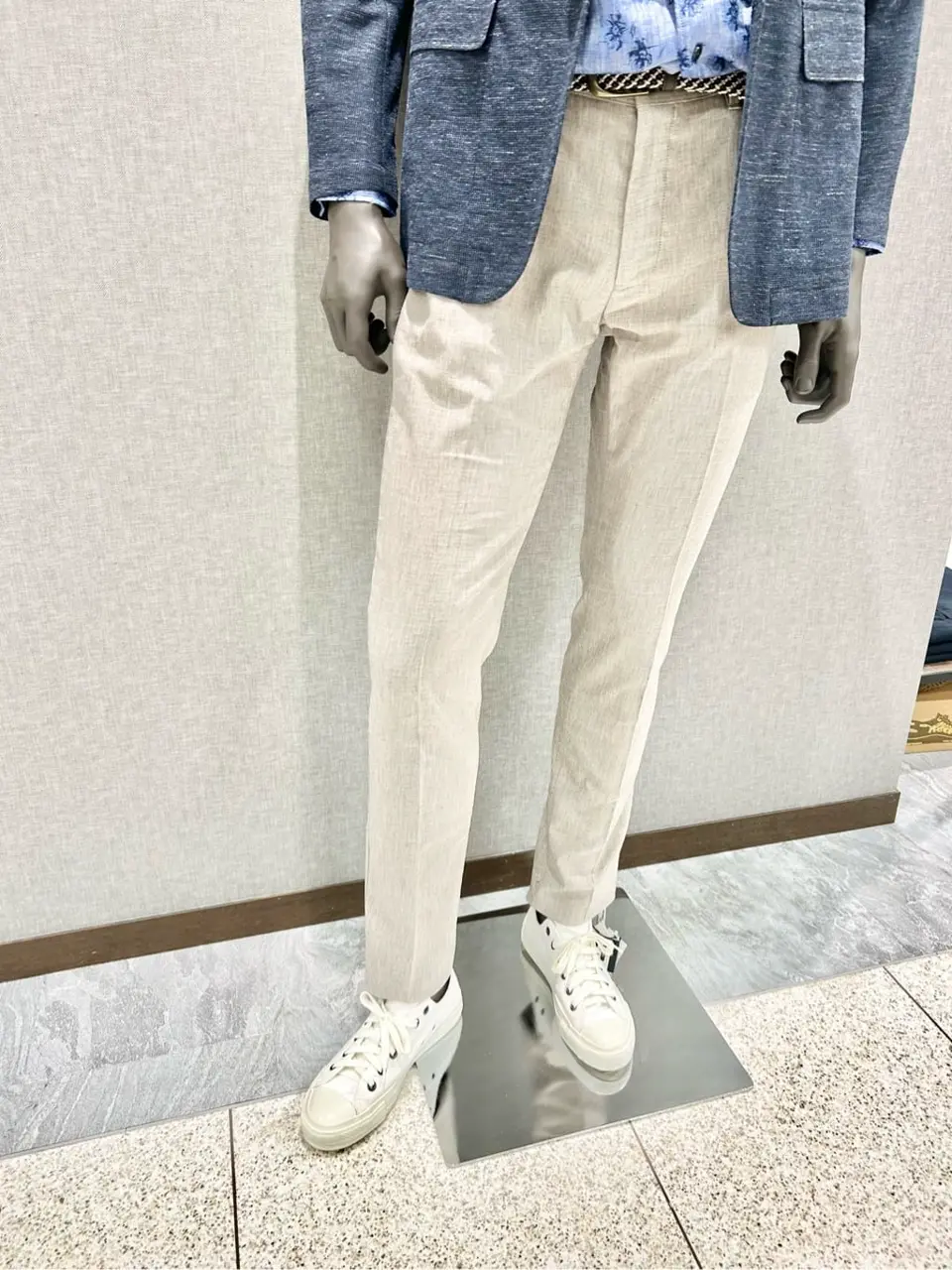 JOSEPH ABBOUD 上田 コーディネート画像