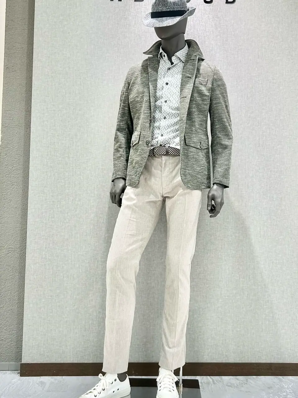 JOSEPH ABBOUD 上田 コーディネート画像