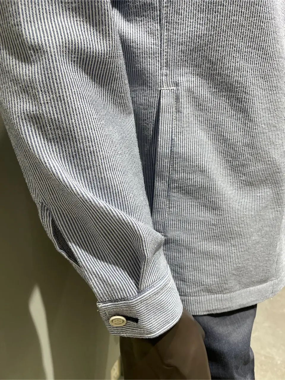 JOSEPH ABBOUD 伊津野 コーディネート画像