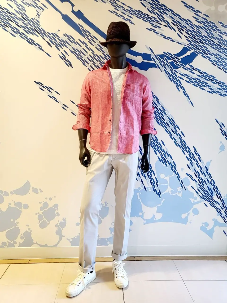 JOSEPH ABBOUD 亀井 コーディネート画像