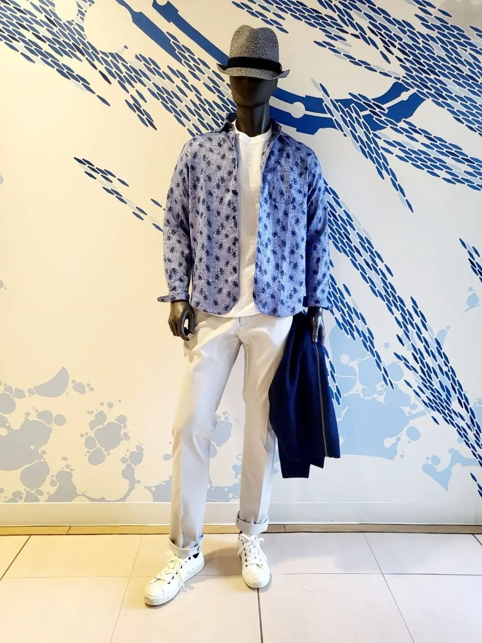 JOSEPH ABBOUD 亀井 コーディネート画像