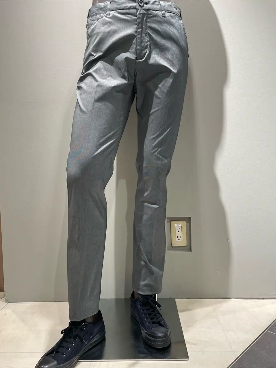 JOSEPH ABBOUD 伊津野 コーディネート画像