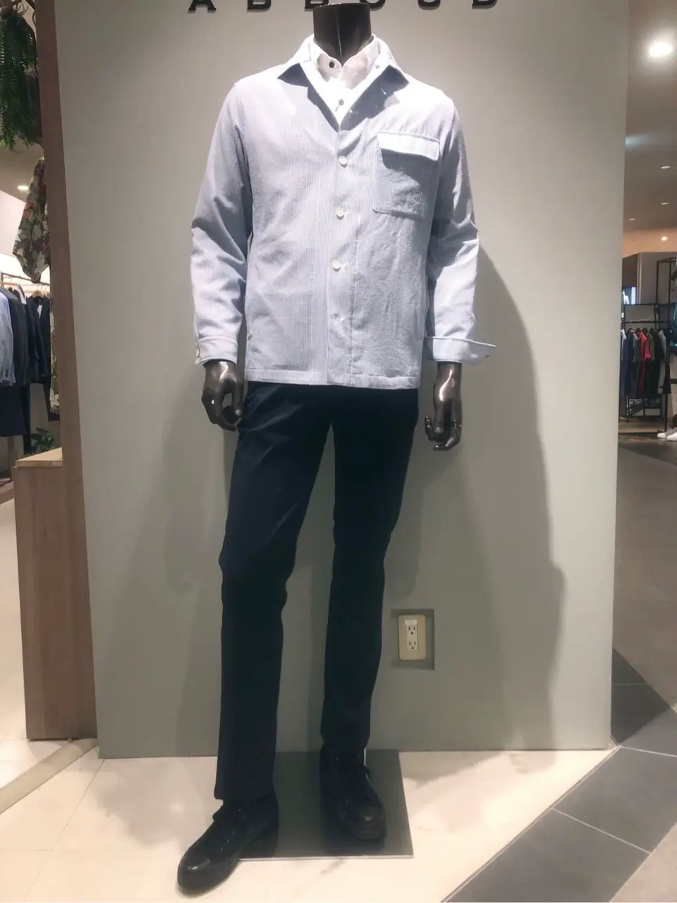 JOSEPH ABBOUD 川田 コーディネート画像