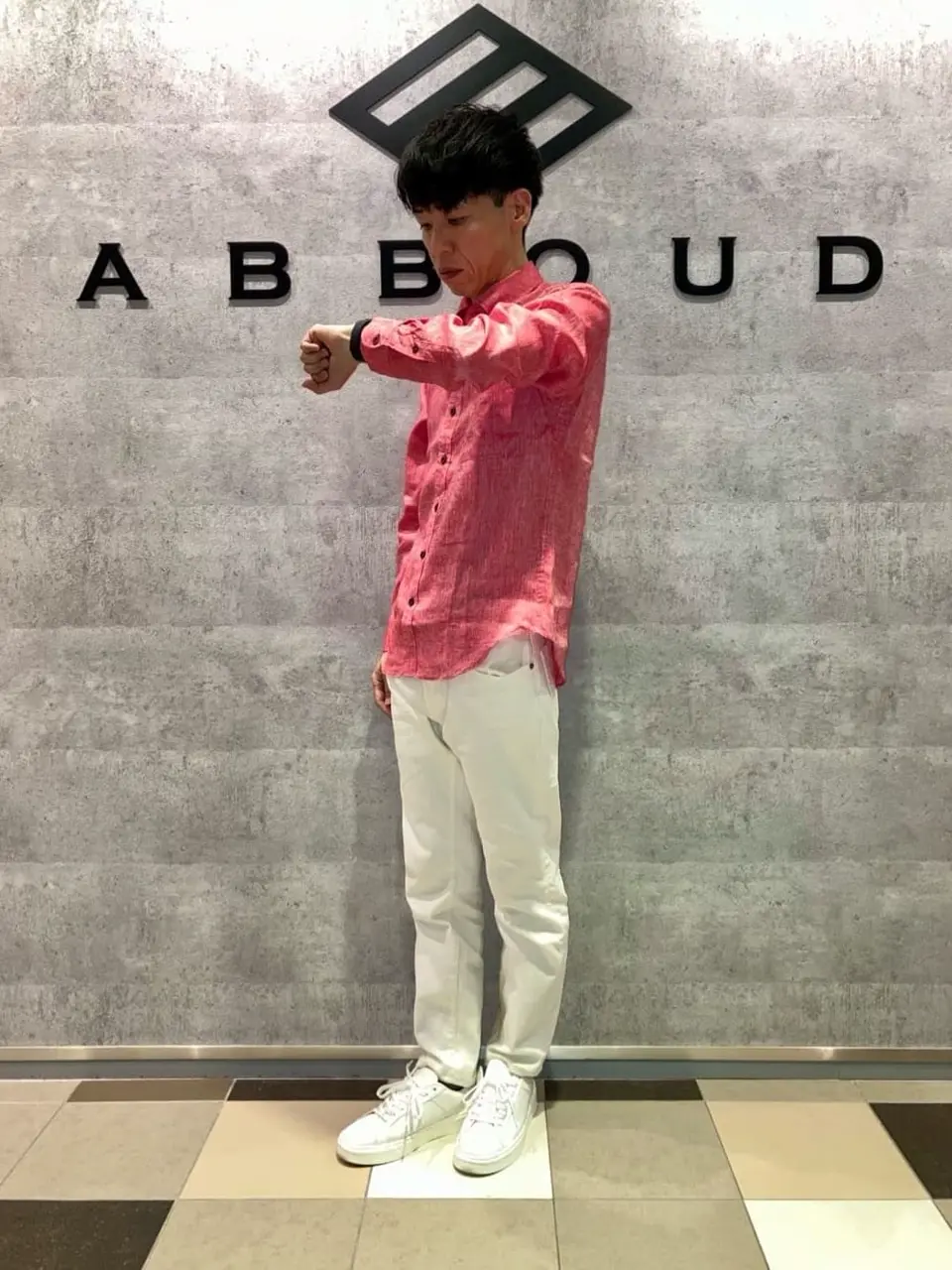 JOSEPH ABBOUD 足立 コーディネート画像