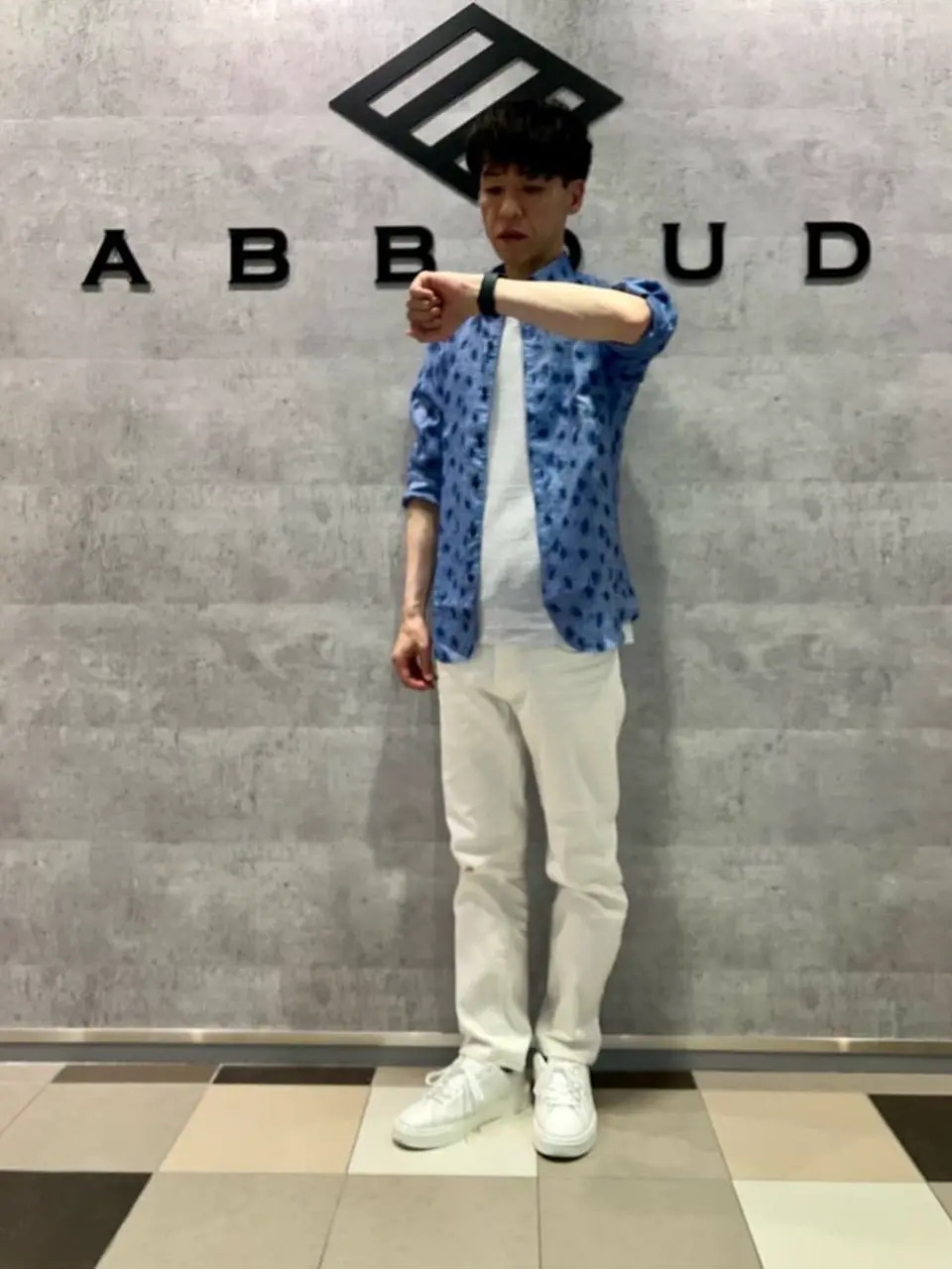 JOSEPH ABBOUD 足立 コーディネート画像