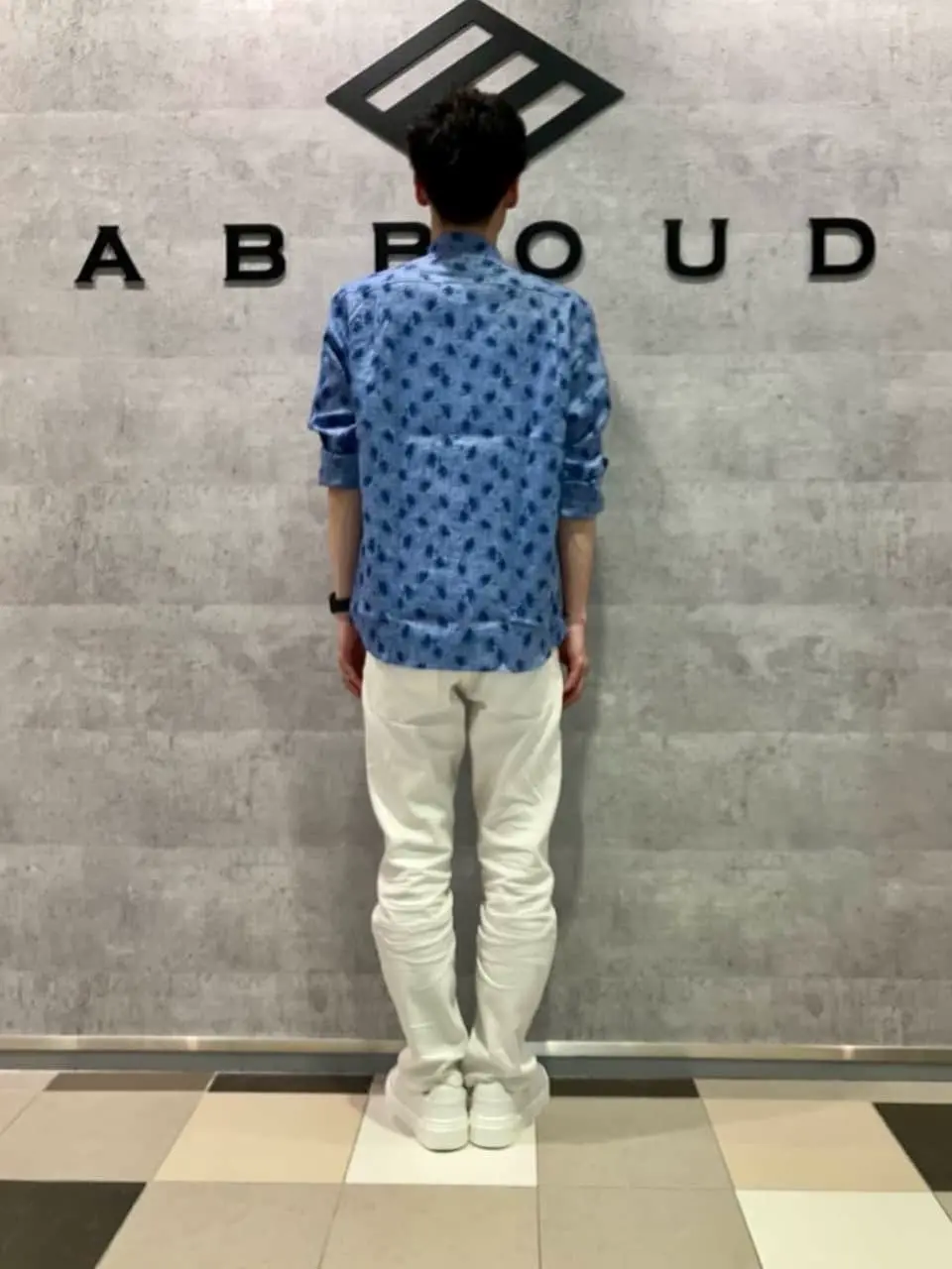 JOSEPH ABBOUD 足立 コーディネート画像