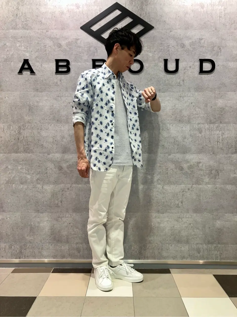 JOSEPH ABBOUD 足立 コーディネート画像